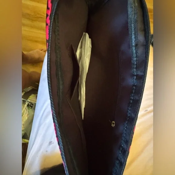 LexBreezy Hawaii Bag for computer - Picture 2 of 3